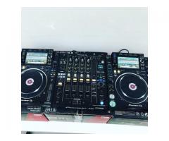 2x Pioneer CDJ-2000NXS2 + 1x DJM-900NXS2 mixer per 1899 EUR , Whatsapp Chat : +27837724253